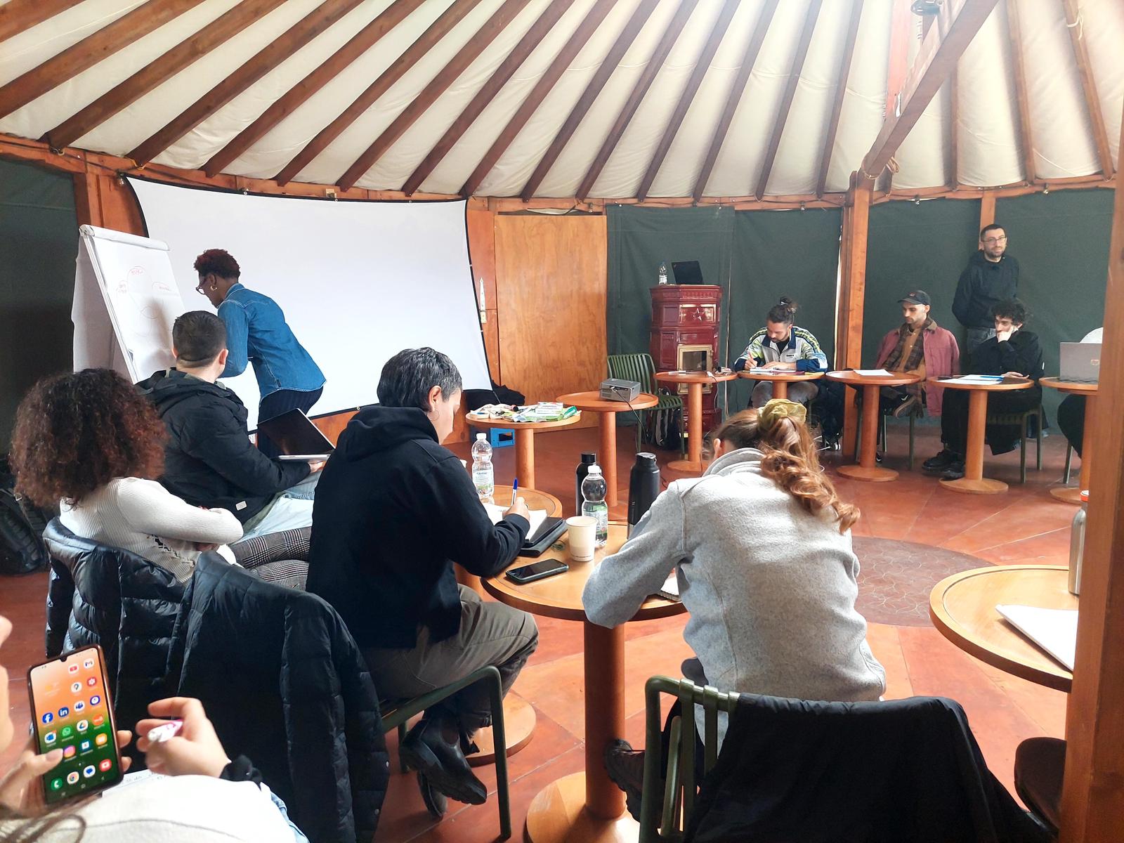 Apertura del corso di formazione Licheni, tenutosi l'8, 9, 10 Aprile a Monte Sole (Bologna)